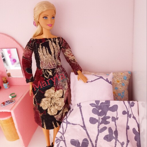لباس باربی ،بلوز دامن گلدار،پارچه کشی،ترکیب رنگ زرشکی مشکی