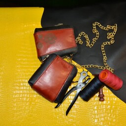 کیف دوشی زنانه تهیه شده از چرم طبیعی و دست دوز و دوخت با نخ ابریشم موم زده 