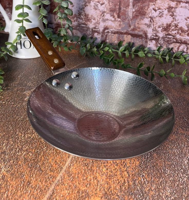تابه دسته چوبی قطر 20 (پست پیشتاز پس کرایه)