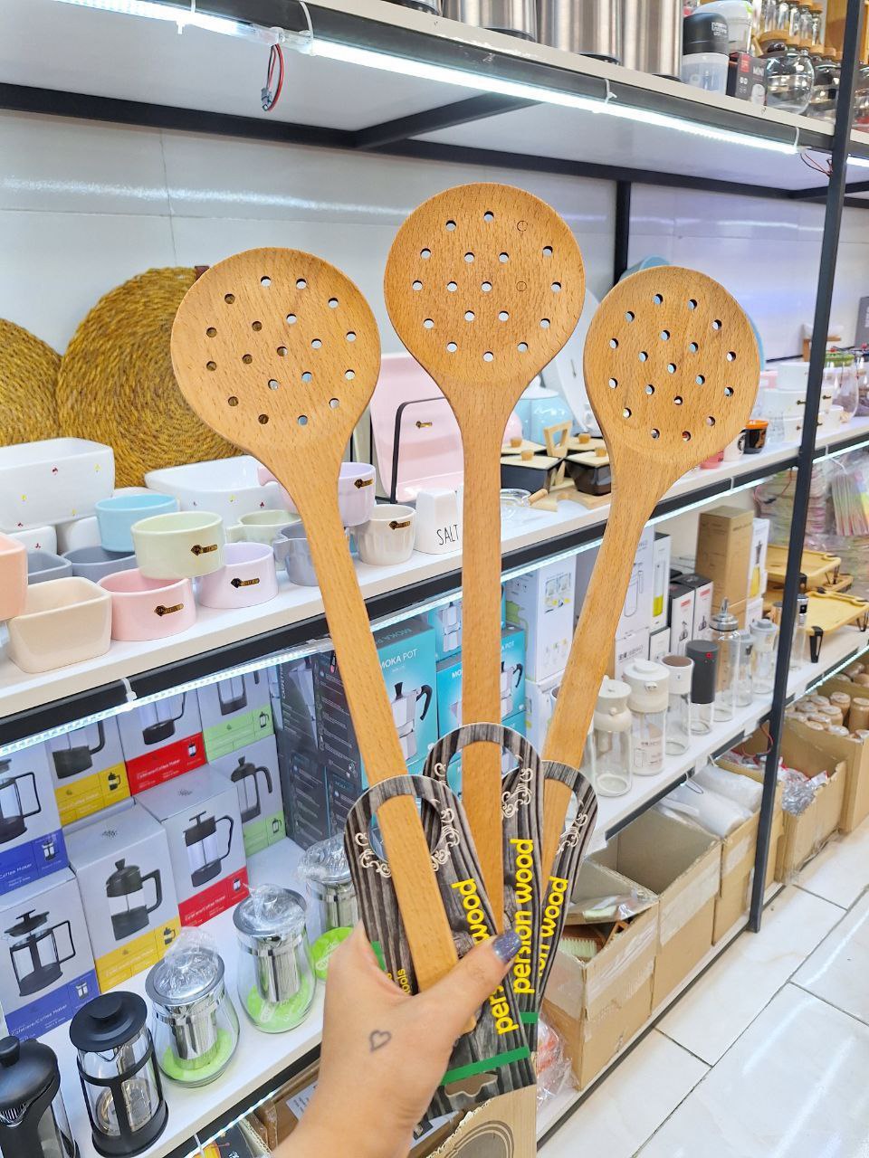 کفگیر سوراخ دار بلند  کدP25 (پست پیشتاز پس کرایه)