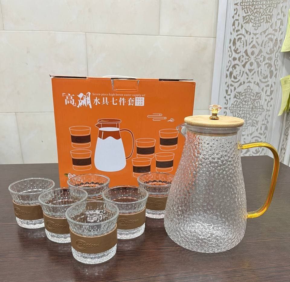 پارچ و لیوان پیرکس درب بامبو (پست پیشتاز پس کرایه)