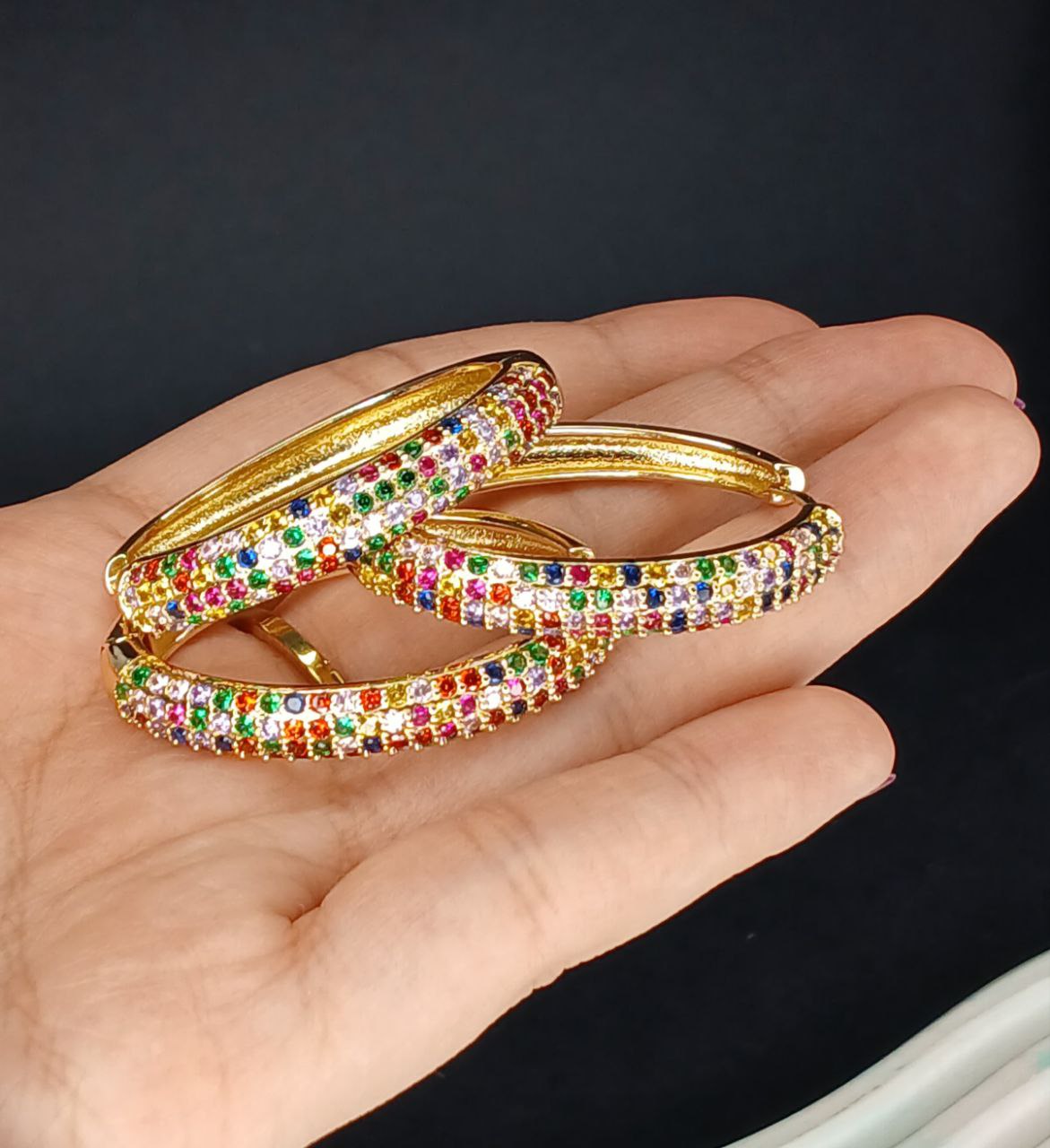 گوشواره بیضی نگین چند رنگ مارک fashion (پست پیشتاز پس کرایه)