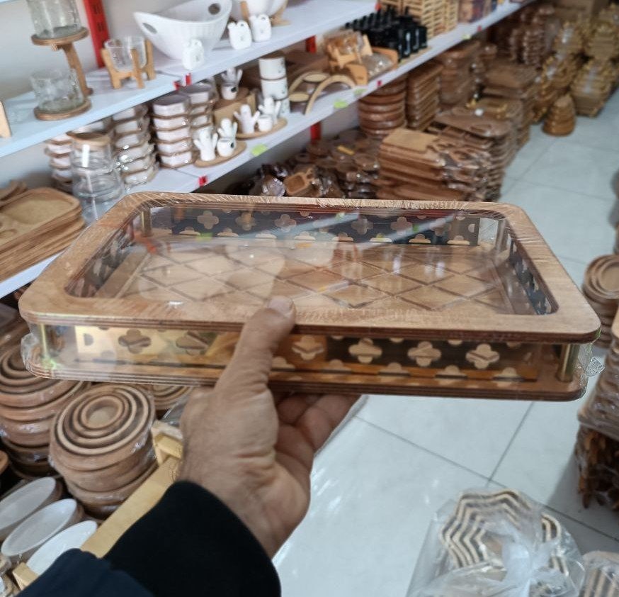 سینی بدون دسته مشبک (پست پیشتاز پس کرایه)