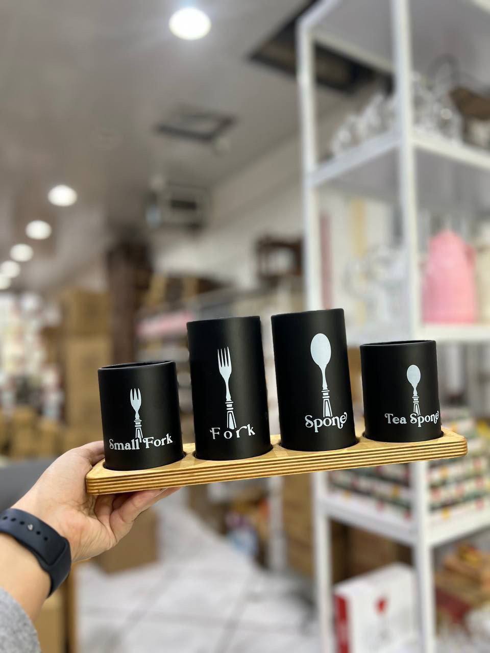 جا قاشقی فلزی استند دار (پست پیشتاز پس کرایه)