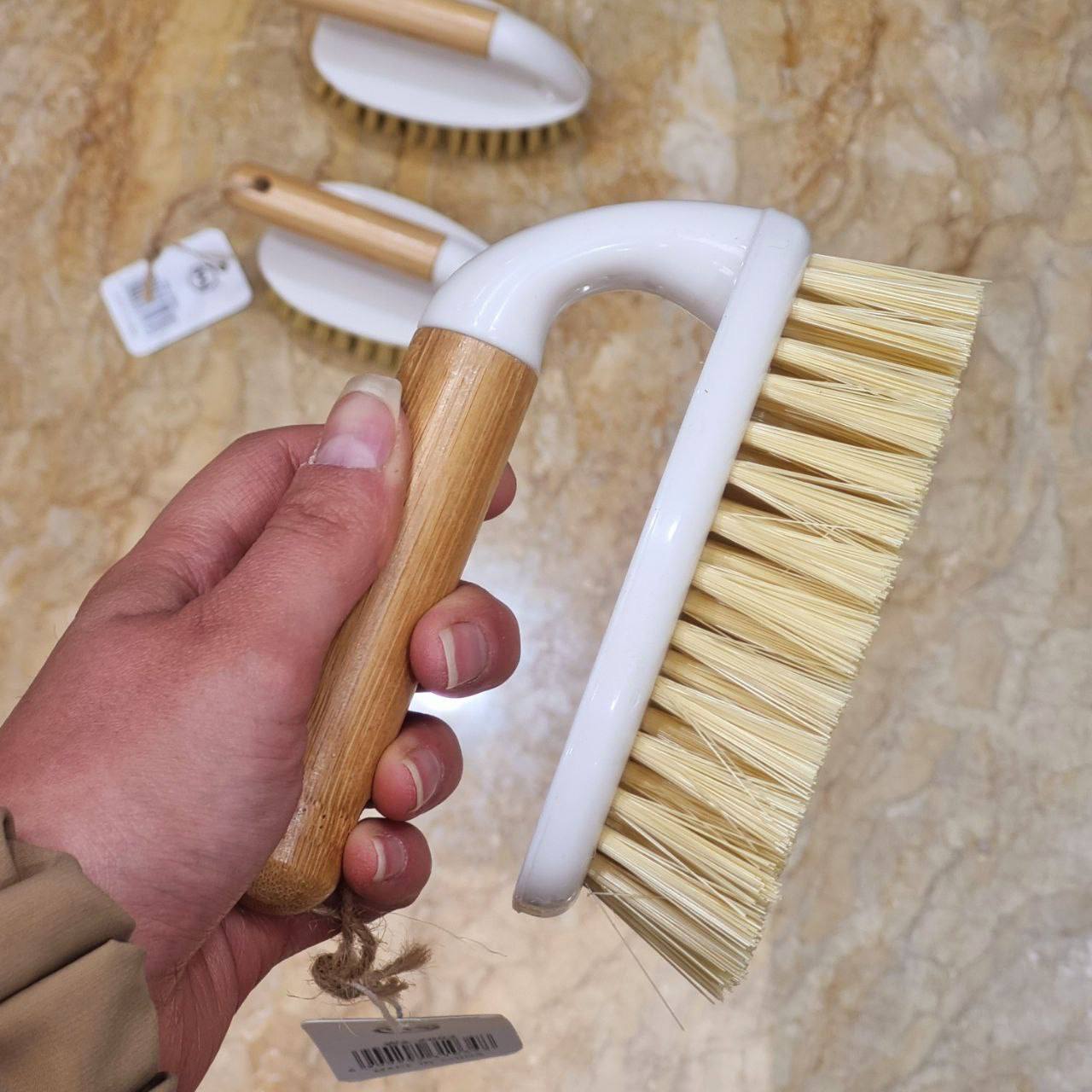 فرچه فرش دسته چوبی (پست پیشتاز پس کرایه)