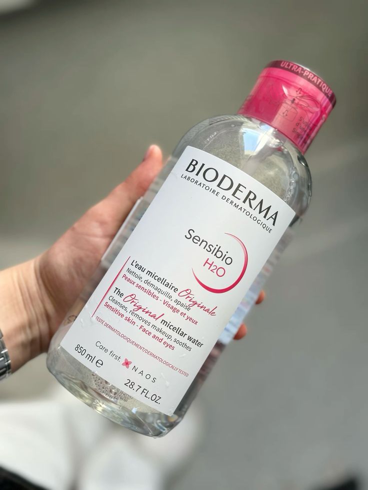 میسلار واتر بایودرما پوست خشک و حساس 500 میلSensibio H2O /