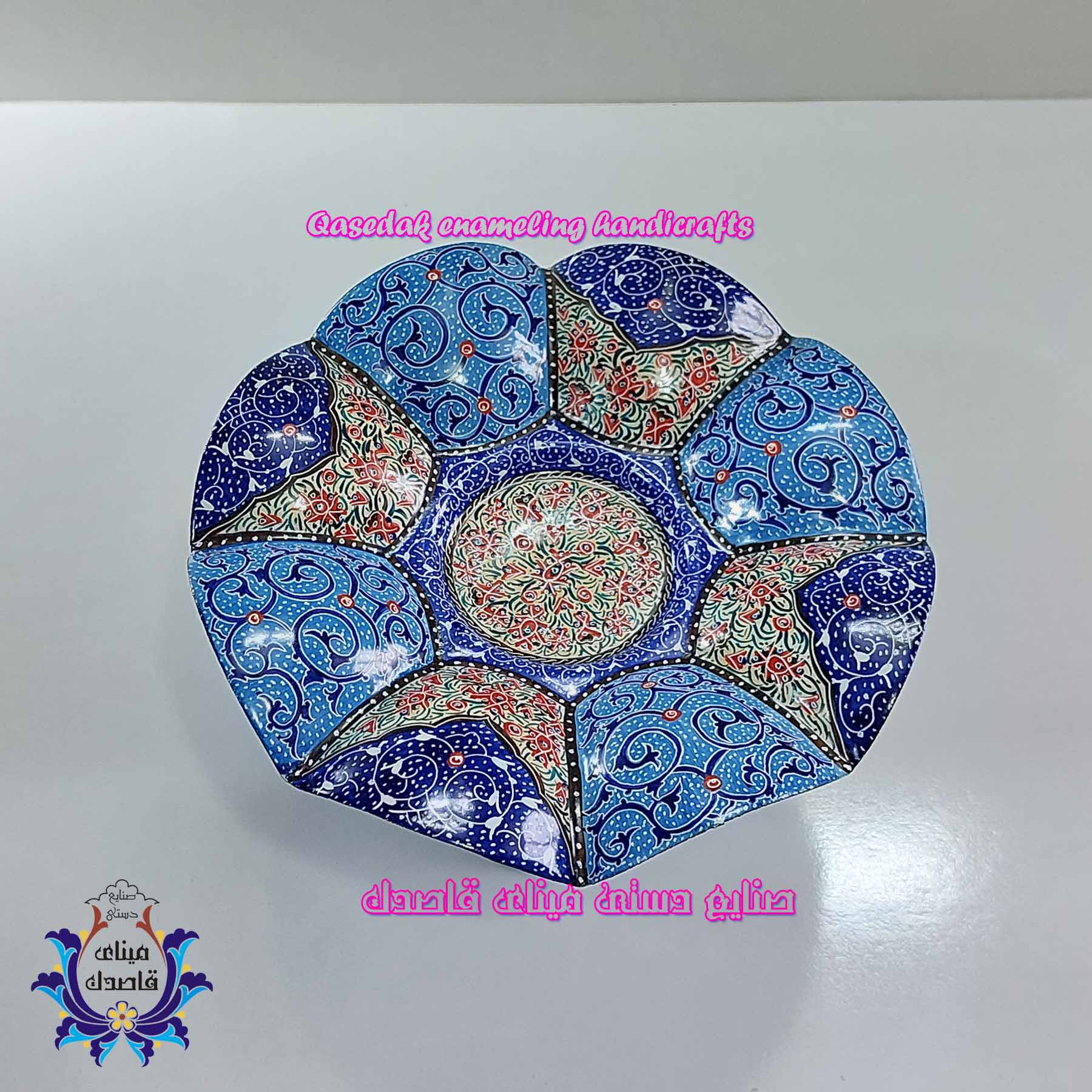 بشقاب پایه دار گلبرگی 20 سانتیمتر میناکاری