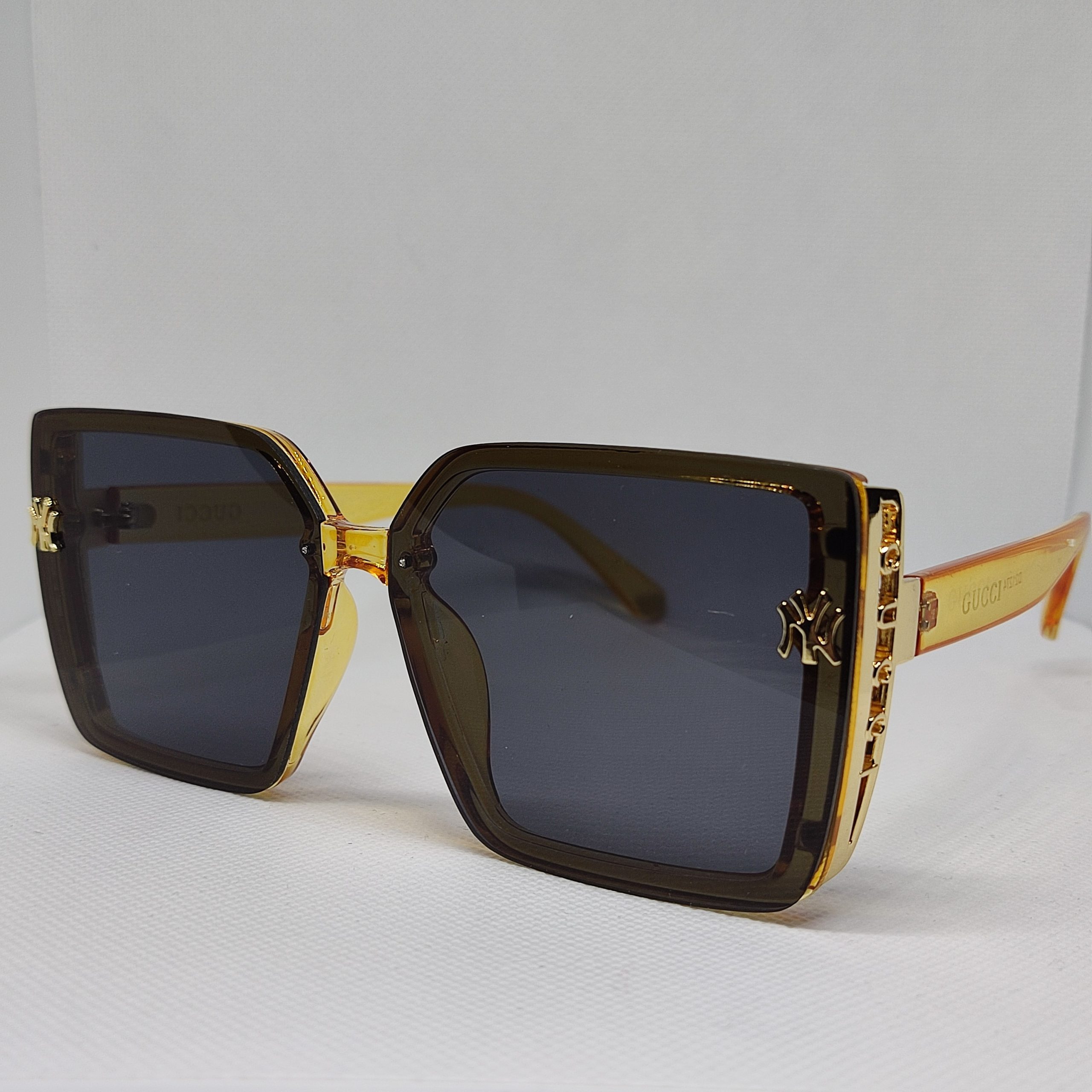 عینک زنانه گوچی GUCCI - شناسه: 16077