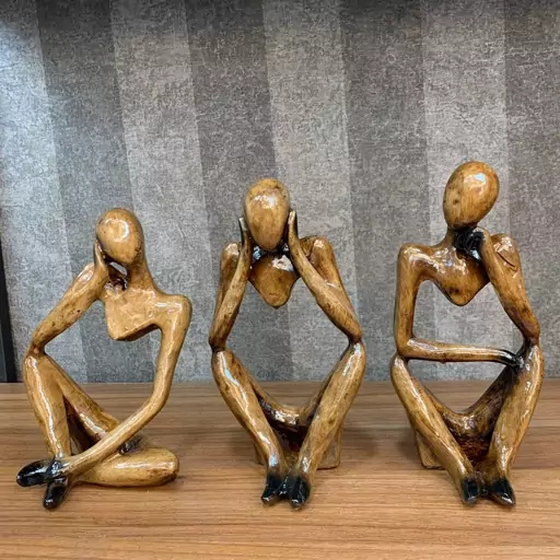 مجسمه متفکر ست