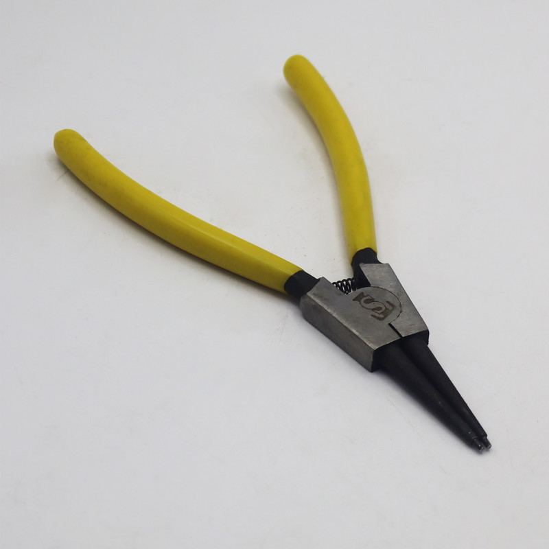 انبر خار باز کن یونیورسال مدل سر صاف کد YP-165MM سایز 6.5 اینچ 