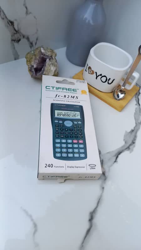 ماشین حساب مهندسی از برند CTIFREE مدل FX-82MS