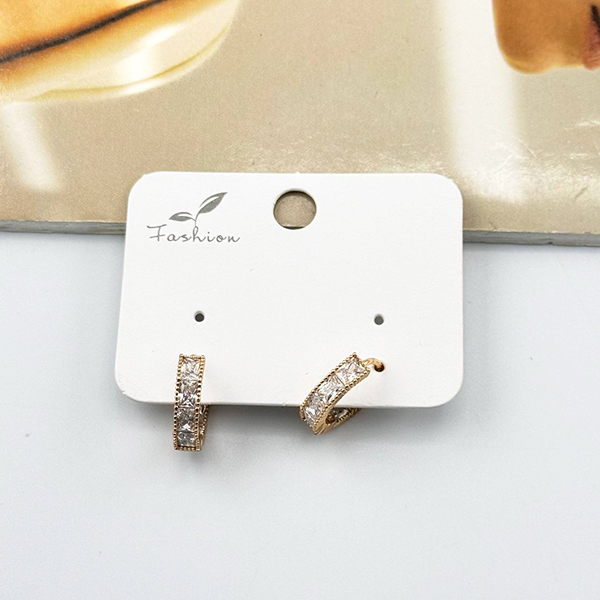 گوشواره حلقه‌ای ژوپینگ مستطیلی نگین‌دار طلایی