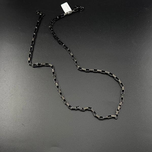 گردنبند استیل مشکی مدل ورساچه سه میل
