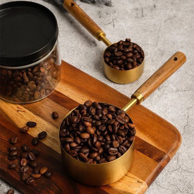 پیمانه دسته چوبی استیل طلایی 5سایز (پست پیشتاز پس کرایه)