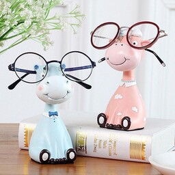 نگهدارنده و جا عینکی طرح زرافه رومیزی  برای انواع عینک ها 
بهترین گزینه برای مغازه داران عینک فروش 
قابل استفاده در روی 