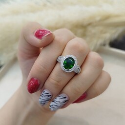 انگشتر نقره زنانه زمرد سبز 