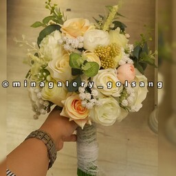 دسته گل عروس مصنوعی با گل های خارجی قابل تغییر به سلیقه مشتری عزیز. ما با توجه به بودجه و سلیقه شما هم دیزاین میکنیم