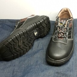 کفش ایمنی چرمی برند پاتن PATAN سایز 43 رنگ مشکی قهوه با کفی عالی