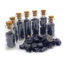 بطری دکوری شیشه ای مخصوص مدیتیشن با سنگ تورمالین سیاه کد  240107