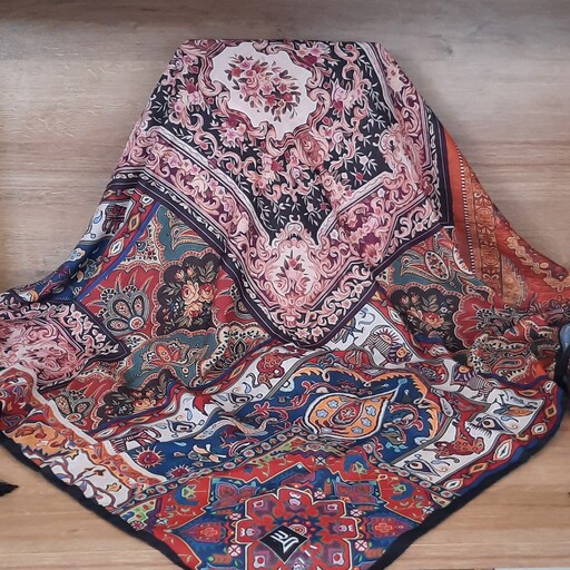 روسری مجلسی طرح سنتی قالی و اسلیمی سوپر نخ منگوله دار قواره بزرگ