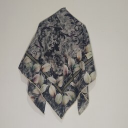 روسری نخی قواره بزرگ- دوردوز - با کیفیت عالی - طرح برگ - چند رنگ - کد (30)