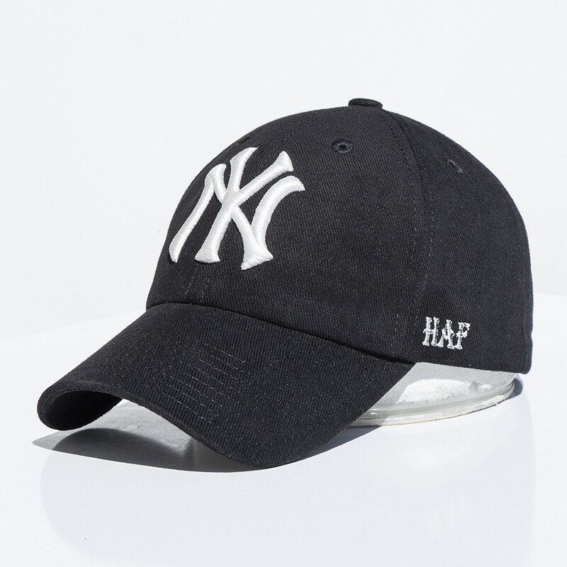 کلاه بیسبالی نیویورک یانکیز فری سایز. رنگ مشکی برند هاف کپ