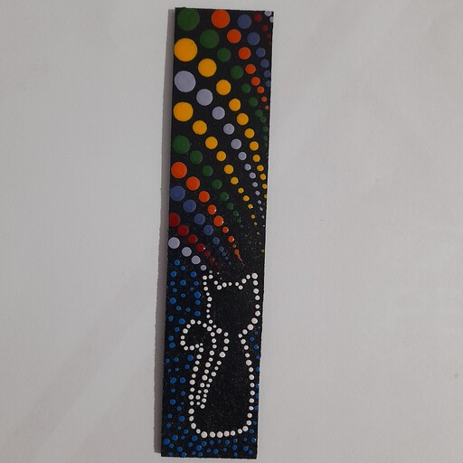 نشانگر کتاب (بوک مارک )چوبی ،دستساز، با طرح گربه ، نقاشی شده با رنگ اکرولیک ،نقطه کوبی