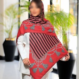 روسری نخی پاییزه منگوله دار قواره 140  برند سیا اسکارف رنگ قرمز(ارسال رایگان)