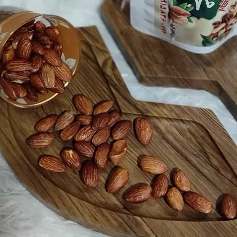 مغز بادام شور  ممتاز دو آتیشه در بسته بندی 300 گرمی