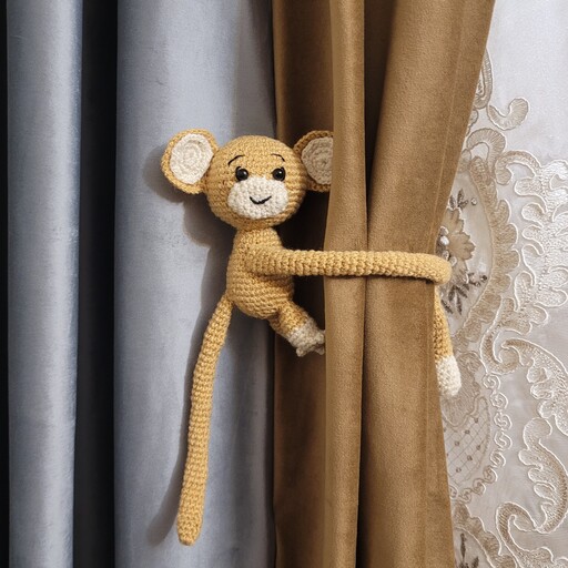 عروسک بافتنی،دستبافت،دست بافت ،جمع کن پرده ،بند پرده،آویز پرده میمون دوست داشتنی
