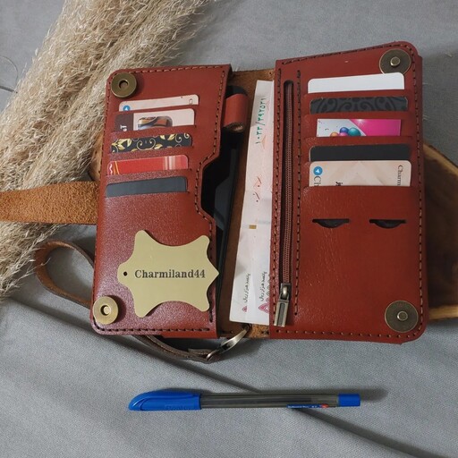 کیف دستی،جاموبایل، داری زیپ داخل کیف ،با گنجایش 10 کارت ،قفل دار چرم طبیعی دست دوز ،