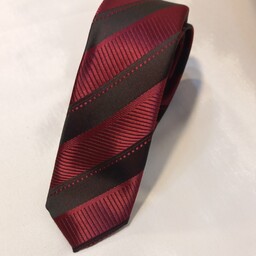 کراوات زرشکی مشکی ترک اصیل کیفیت عالی کد 80 کار جدید هست باخرید این کراوات یک عدد انگشتر هدیه میگیرید