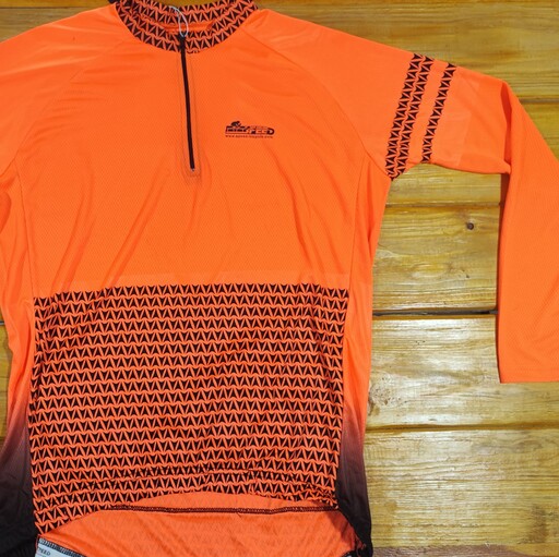 پیراهن ورزشی استین بلند نیم زیپ مناسب دوچرخه سواری و انواع ورزش ها 