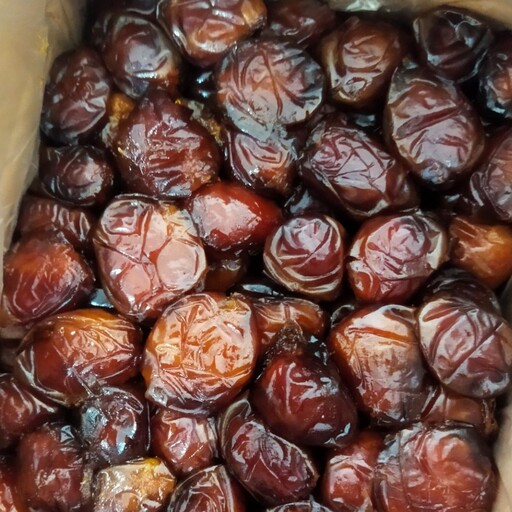 خرما خاصویی عسلی بسته 2.500 کارتن شده