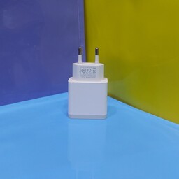 کلگی شارژر طرح شیائومی xiaomi رنگ سفید مناسب برای شارژ هدفون و ساعت هوشمند