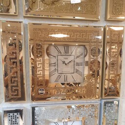 ساعت دیواری آینه طرح ورساچه مربع آکیا رنگ مسی و برنز
