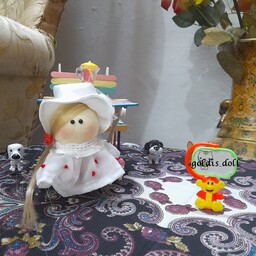 عروسک روسی جاکلیدی دست دوز  ده سانتی طرح عروس .  جاکلیدی عروسک روسی. سفارش عمده هم پذیرفته میشه.  