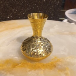 گلدان برنجی(برنز)کشمیری طلایی طرح قلم دست کیفیت و پرداخت درجه یک