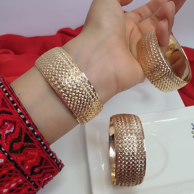 تکپوش طلاروس اصل ایرانی کیفیت عالی پرداخت تمیز و بسیار مشابه طلا دارای سایزبندی 2 و3 پهنای 25 میل