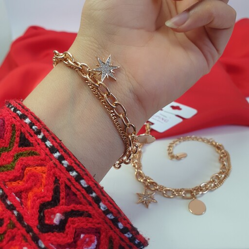 دستبند زنانه ژوپینگ طرح طلا  آویز دار رنگ ثابت ابکاری طلا مدل ستاره 
