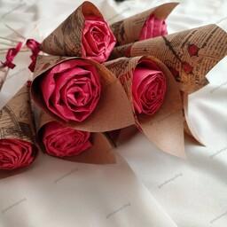 گل رز کاغذی شاخه ای مناسب برای هدیه ولنتاین سپندارمزگانروز تولد روز مادر پدر و غیره