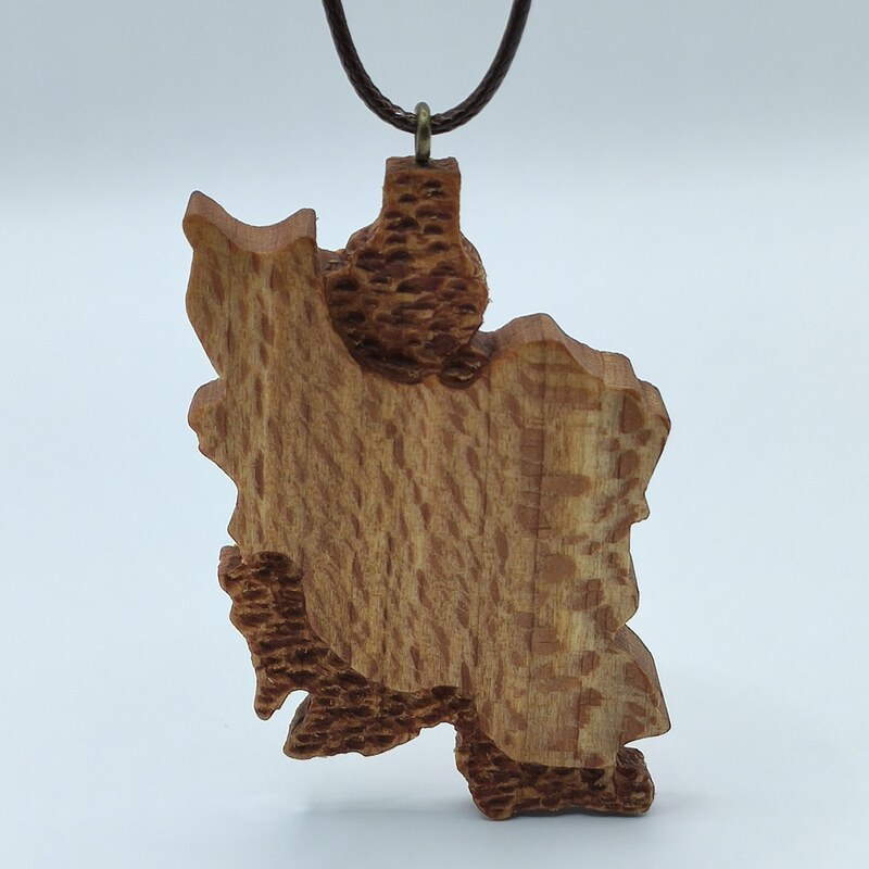 گردنبند چوبی ایران