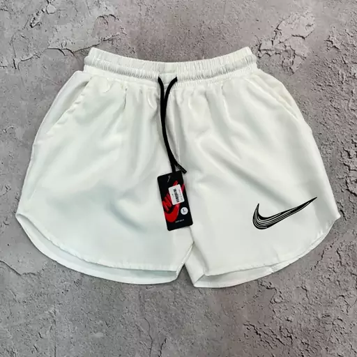 شلوارک مازراتی برند  NIKE  جنس غواصی وبسیار حرفه ای  رنگ سفید  کاراکو اسپرت