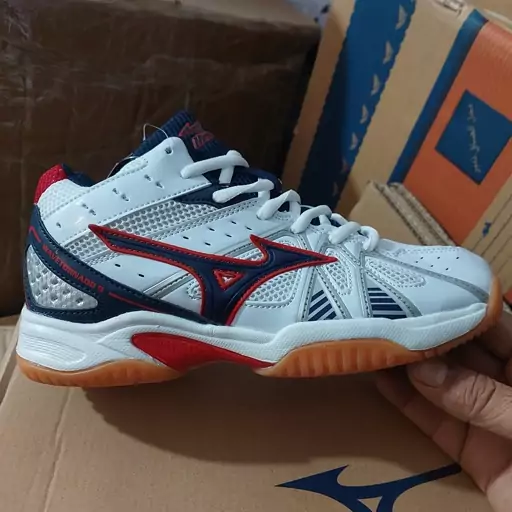 Foto mizuno shop tornado 9