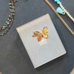 انگشتر بچگانه طلایی طرح پروانه بسیار زیبا و شکیل به صورت تکی و عمده