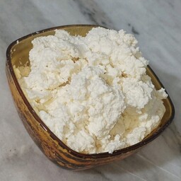 توف یا شیراز  تهیه شده از دوغ محلی و یک جایگزین ارگانیک برای پنیرهای تراریخته.تولید روزانه تازه وخوشمزه و بهداشتی.500گرم