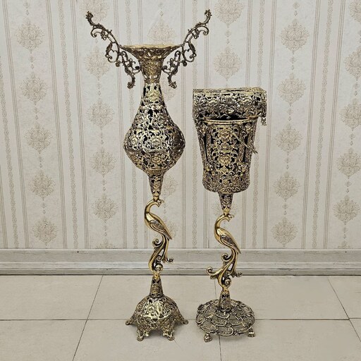 گلدان و سطل و دستمال کنار سالنی برنزی مدل رز پایه درنا کد 171664 ( گلدان برنجی)