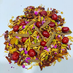 چای میوه ای اعلا (300گرمی). ترکیبات(به.سیب.دارچین.بهارنارنج.گل محمدی.هل معطر.عناب).تضمین کیفیت ومرجوعی