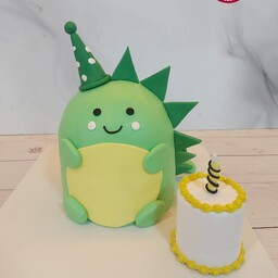 کیک تولد حجمی دایناسور سبز با کاور کاملا فوندانت به وزن یک کیلو گرم هزینه ارسال با مشتری