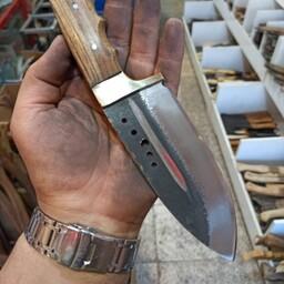 چاقوی شکاری پارسیان تیغه فولاد درجه یک باربند برنجی و جنس دسته از چوب راش بسیار بادوام و کاربردی درجه یک 22سانتی 